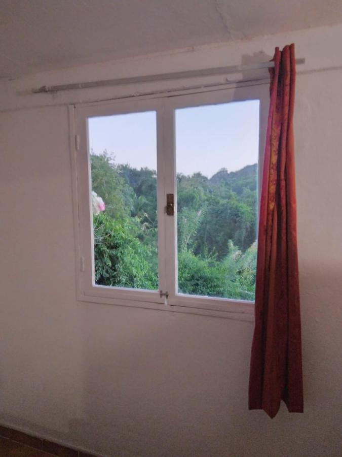 Au Jardin Fleuri Apartment Sainte-Anne Ngoại thất bức ảnh